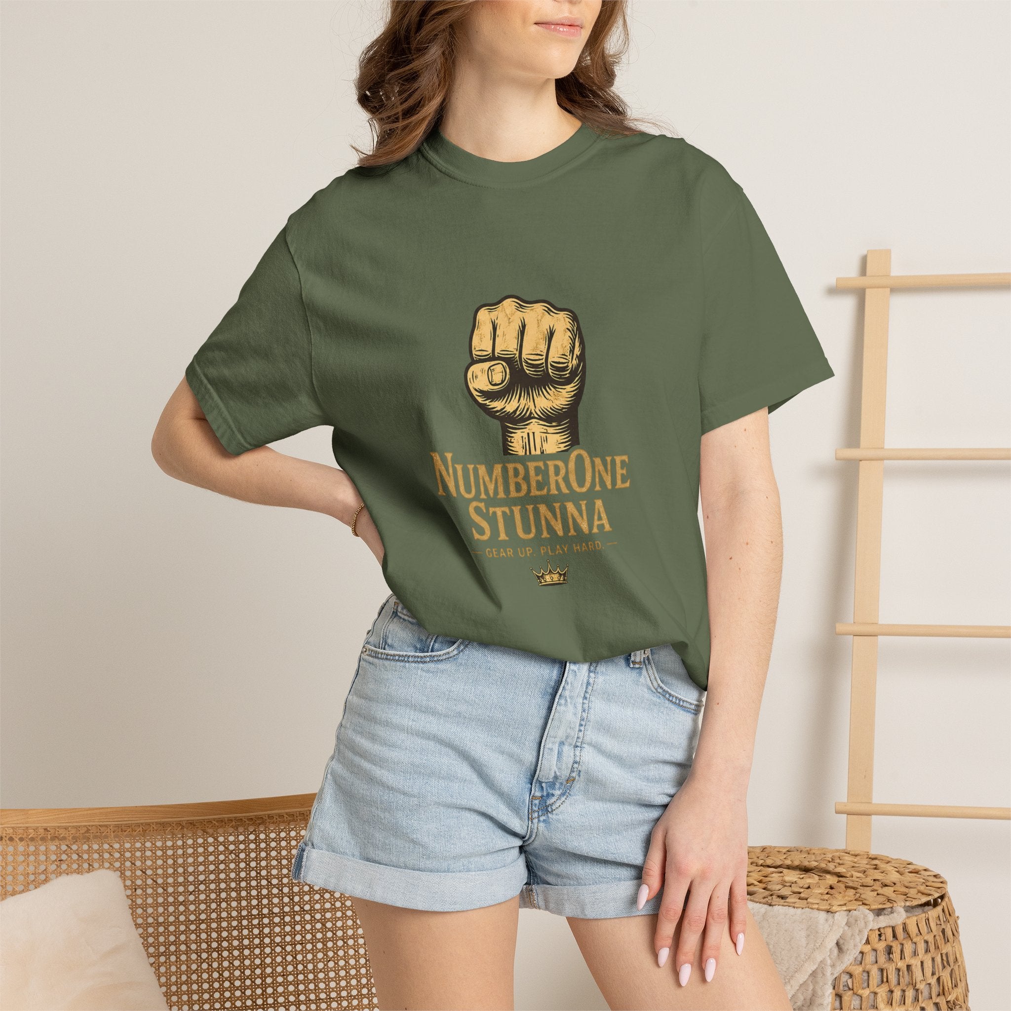 NumberOne Stunna fist graphic T-shirt | vintage gold crest tee